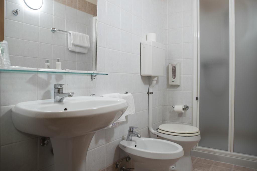 Albergo Da Carlo Vittorio Veneto Værelse billede