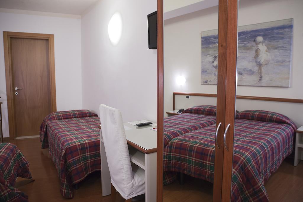 Albergo Da Carlo Vittorio Veneto Værelse billede